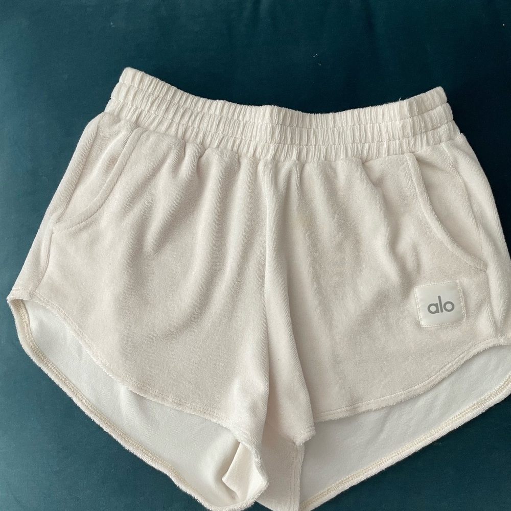 Alo Yoga Terrycloth Shorts - Picture 2 of 5